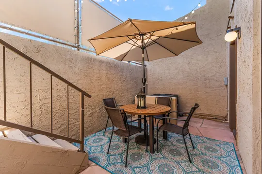 Old Town Lofts, Unit 1 — entrance or private patio