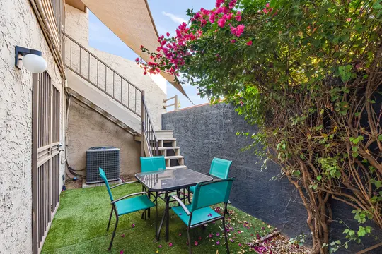 Old Town Lofts, Unit 2 — entrance or private patio