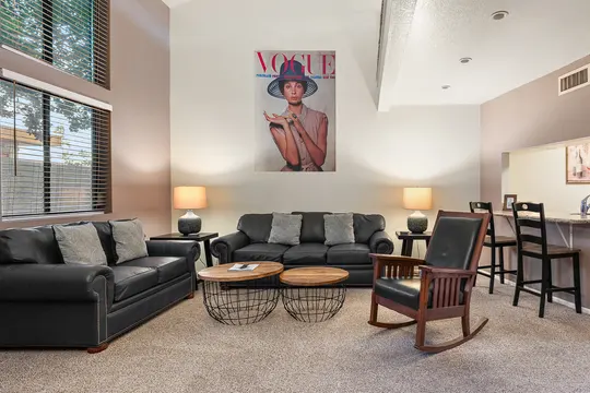 Old Town Lofts, Unit 3 — living and dining space